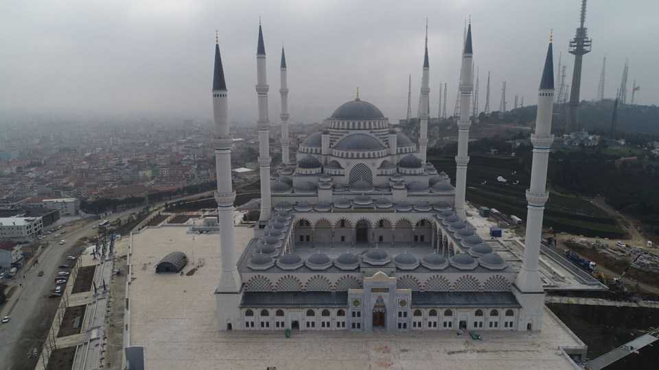 %C3%87aml%C4%B1ca+Camii%E2%80%99nde+sona+do%C4%9Fru+ %C3%87aml%C4%B1ca+Camii%E2%80%99nde+sona+do%C4%9Fru+