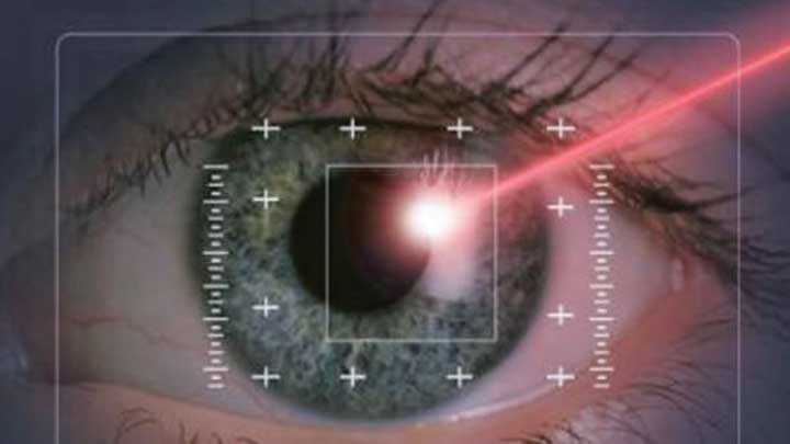 G%C3%B6ze+tutulan+laser+i%C5%9Faretleyiciler+