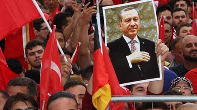 K%C3%B6ln%E2%80%99deki+mitingde+Cumhurba%C5%9Fkan%C4%B1+Erdo%C4%9Fan%E2%80%99%C4%B1n+mesaj%C4%B1+okundu