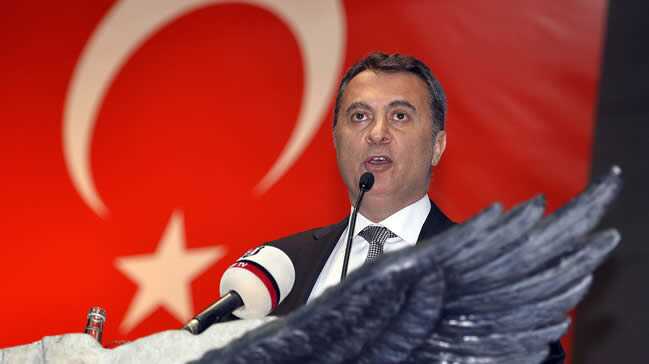 Fikret+Orman:+Be%C5%9Fikta%C5%9F+darbeye+kar%C5%9F%C4%B1+demokrasinin+yan%C4%B1ndad%C4%B1r