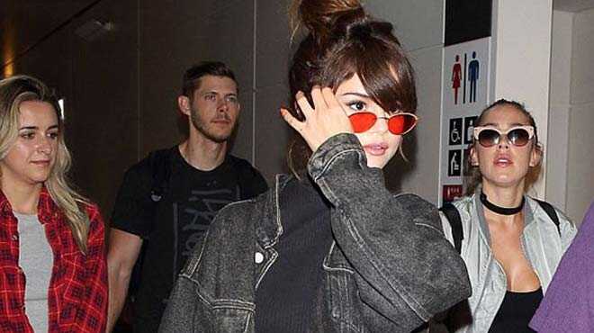 Selena+Gomez+tarz%C4%B1n%C4%B1+konu%C5%9Fturdu