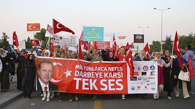 Sivil toplum örgütleri FETÖ'nün darbe girişimini kınadı