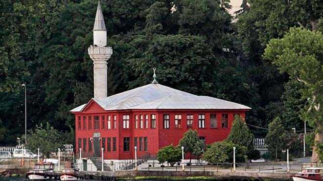 Namazdan+%C3%A7%C4%B1kanlar%C4%B1+yayl%C4%B1m+ate%C5%9Fine+tuttular