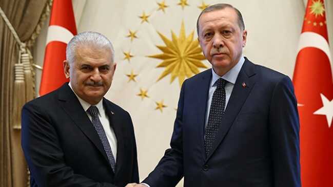 Cumhurbaşkanı Erdoğan ve Başbakan Yıldırım, kurmaylarıyla bir araya geldi