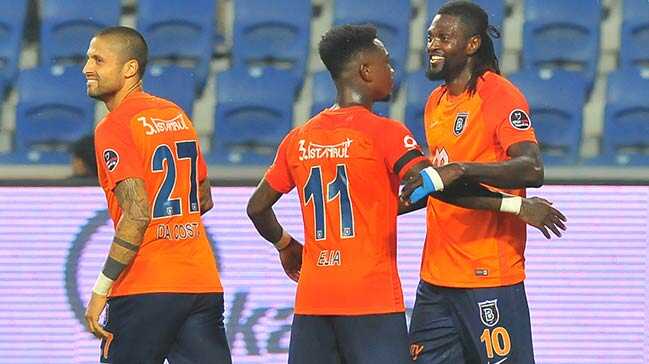 Ba%C5%9Fak%C5%9Fehir%E2%80%99de+izinli+olan+Adebayor%E2%80%99un+antrenmanda+yer+almad%C4%B1%C4%9F%C4%B1+%C3%B6%C4%9Frenildi