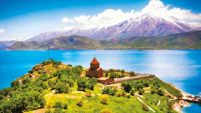 Akdamar Adası tatlı suya kavuşuyor