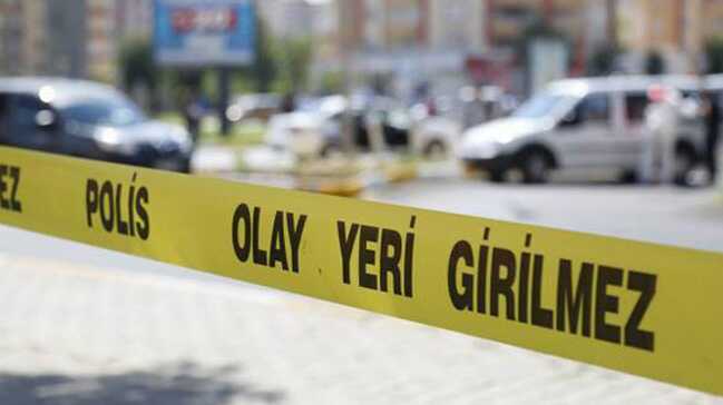 Cami avlusunda kurşun yağmuruna tutuldu