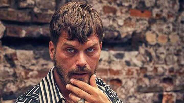 Kıvanç Tatlıtuğ değişimiyle ağızları açık bıraktı