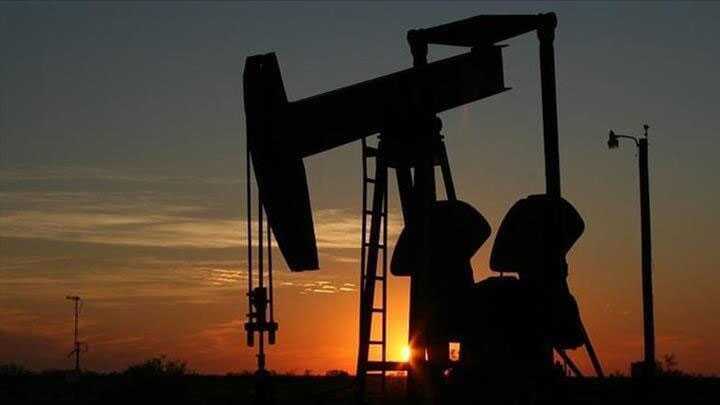 Rus petrol şirketi Lukoil yaptırımlar nedeniyle İran'dan petrol alımını durdurdu