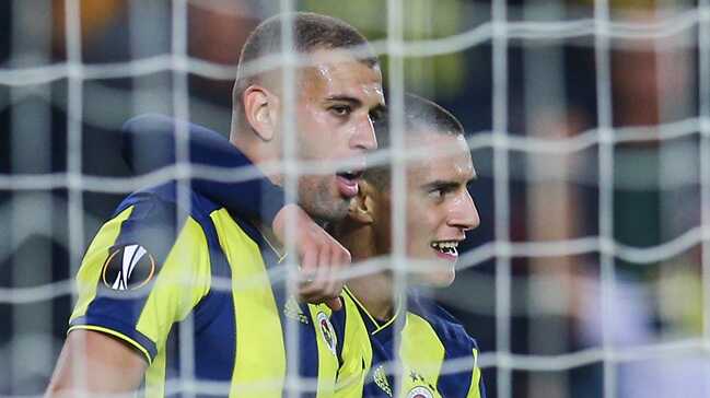 Islam Slimani'den sitemkar açıklama: Takım halinde fedakarlık yapmalısınız. Ben yapıyorum