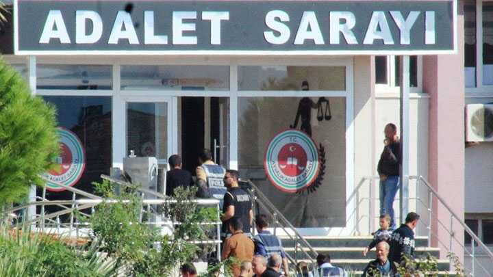 Ayvalık’ta polisten uyuşturucu operasyonunda 5 kişi yakalandı