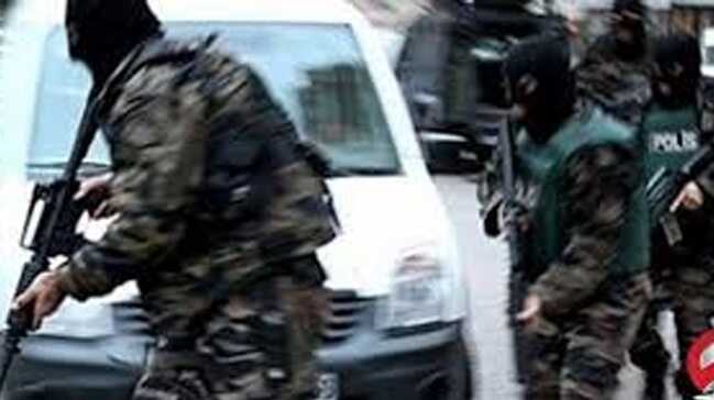 İzmir’de terör örgütü PKK operasyonu: 21 kişi gözaltına alındı