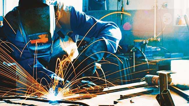 Saldırılara rağmen büyüme sürüyor: % 1.6