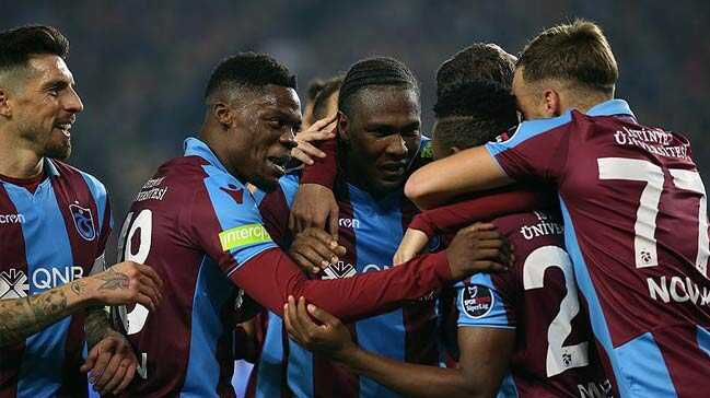 Trabzonspor, Beşiktaş'ı Rodallega ve Ekuban ile vuracak
