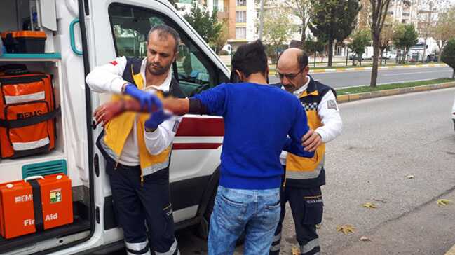50 liralık borç için bıçaklandı