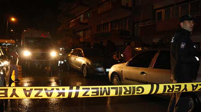 Burdur'da emekli astsubay, eşini ve kızını öldürdü