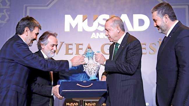 'Yıl sonunda dünyanın 12'nci büyük ekonomisi olacağız'