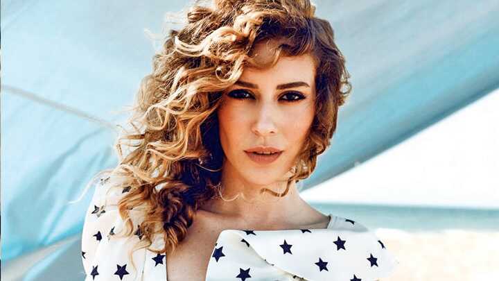 Sinem’in kitap odası