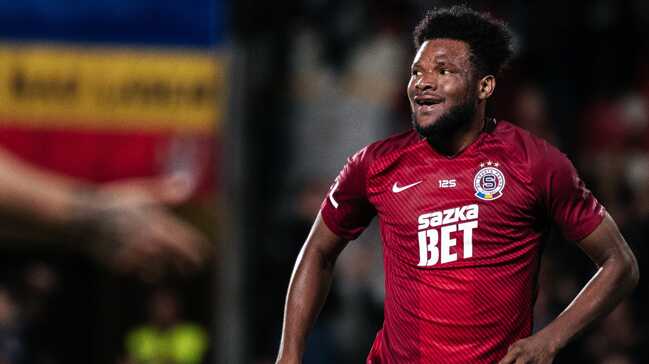 Aslan'da Tetteh ısrarı