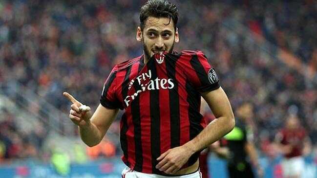 Hakan Çalhanoğlu’nun Bundesliga’ya dönmesi an meselesi