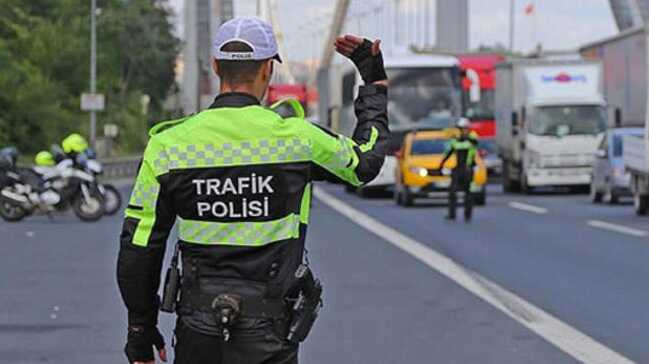 Sahte plakalı midibüsle işçi taşıyan sürücüye 5 bin lira ceza kesildi