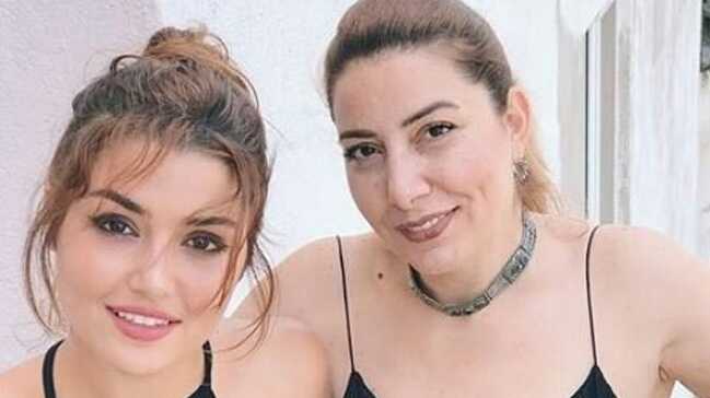 Oyuncu Hande Erçel'in annesi hayatını kaybetti