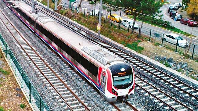 310 milyon kişi 2 kıtayı 4 dakikada geçti