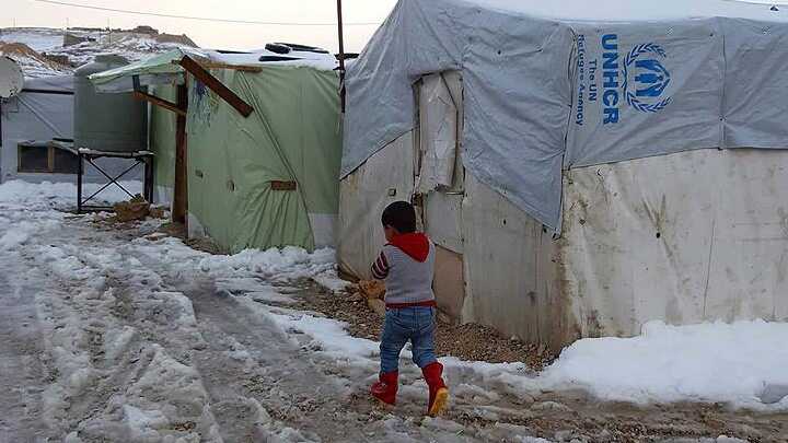 Katar'dan Arsal'daki Suriyeli mültecilere yardım