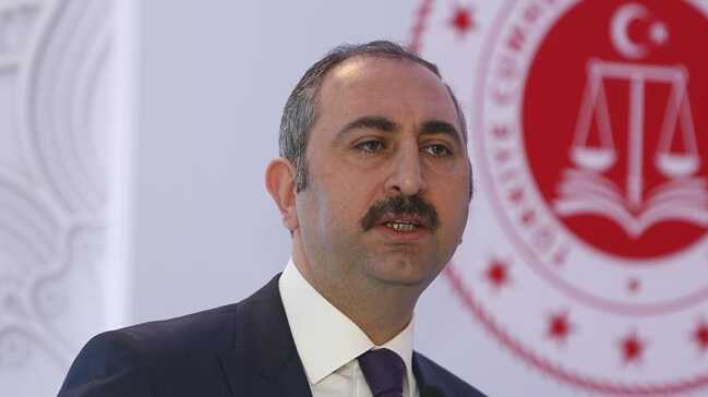 Adalet+Bakan%C4%B1+G%C3%BCl%E2%80%99den+m%C3%BCba%C5%9Firlere+m%C3%BCjde