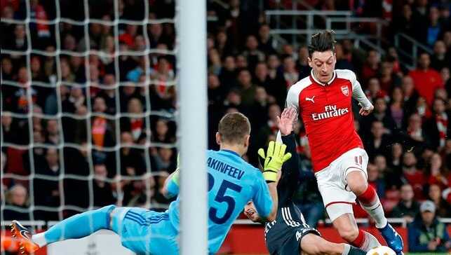 Fenerbah%C3%A7e+Mesut+%C3%96zil+i%C3%A7in+ata%C4%9Fa+ge%C3%A7ti