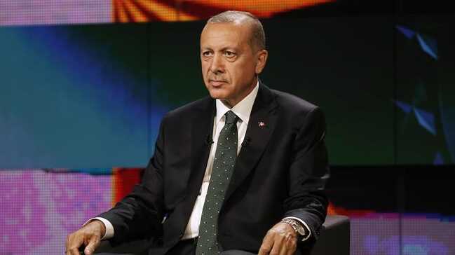 Cumhurbaşkanı Erdoğan: Macron'a daha siyasette yenisin, tarihini öğren dedim
