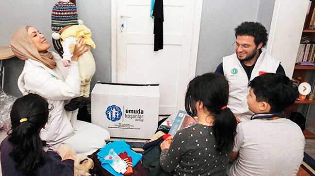 Şimdi Türkiye'de umuda koşuyor