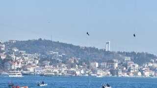 �stanbul'da nefes kesen g�r�nt�ler! Kad�n komandolar k�pr�den indi