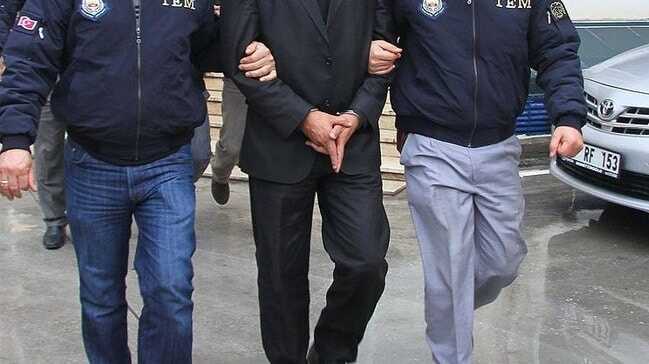 Diyarbakır'da PKK'ya para karşılığı eleman temin ettikleri gerekçesiyle iki kişi tutuklandı