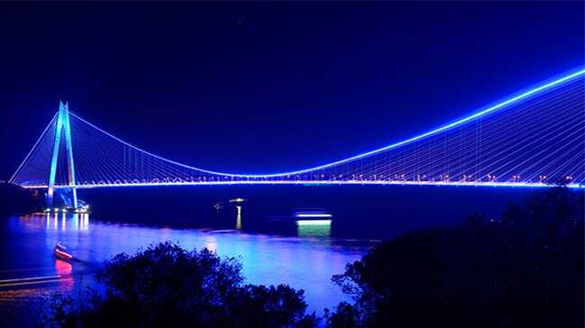 Yavuz Sultan Selim Köprüsü mavi ışıklarla aydınlanacak