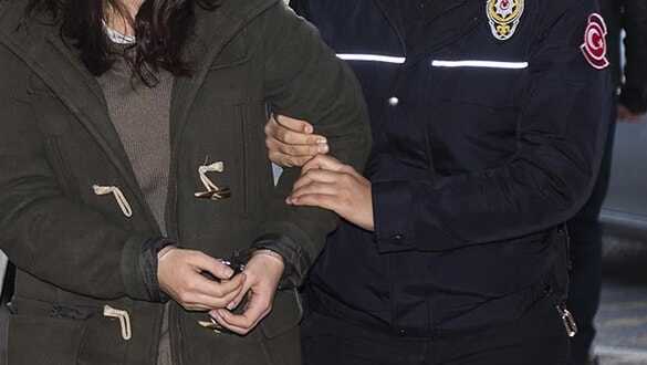 Kırmızı bültenle aranan DEAŞ'lı kadın adliyeye sevk edildi