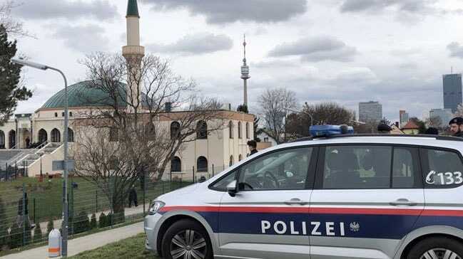 Yeni Zelanda'daki terör saldırıları nedeniyle Avrupa'daki camilerde güvenlik önlemleri artırıldı