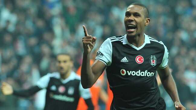 Fransa'da ırkçı saldırılara maruz kalan Marcelo'ya Beşiktaşlı taraftarlardan 'geri dön' çağrısı
