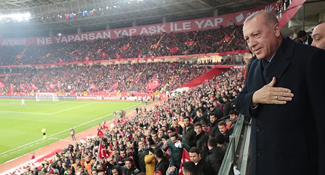 Cumhurbaşkanı Erdoğan'dan A Milli Takım'a destek